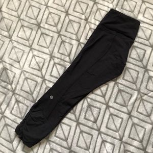 Lululemon leggings size 6